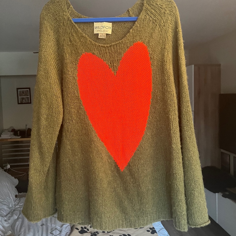 Wild fox heart sweater